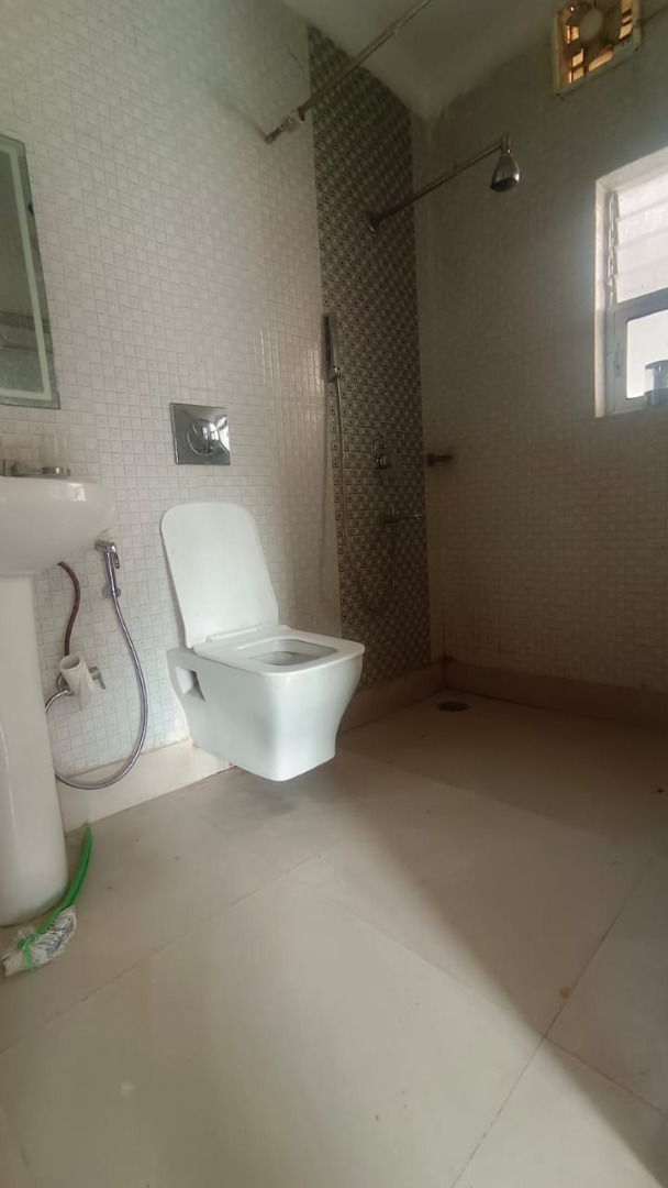 Semi Furnished 3bhk in Income Tax Colony Rd, Bongaon, Guwahati, Assam, India for Rent